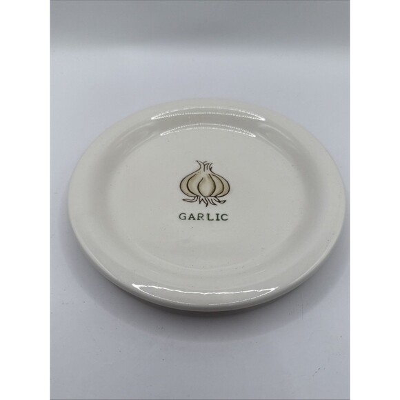 Pottery Barn Outlet Set of 4 Appetizer Snack Dessert Plates Vegetable Images - Picture 8 of 10